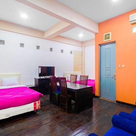 Hotel Tobana House Bintaro Yakarta Exterior foto